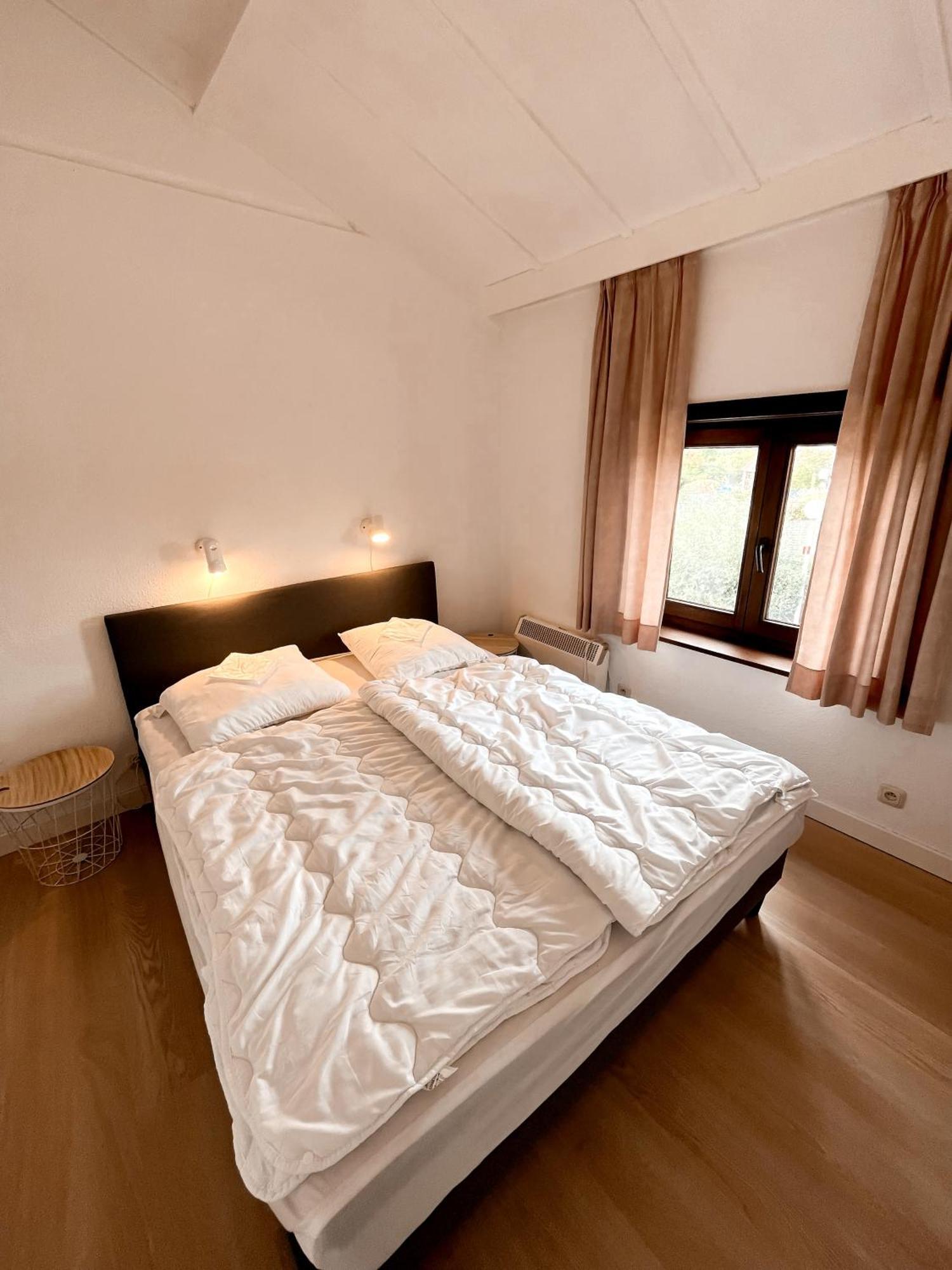 Zeepark Zeewind Hotel Бредене Екстериор снимка